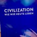 Die Ausstellung Civilization in der Kunsthalle München zeigt anhand Fotografien, wie wir heute leben.